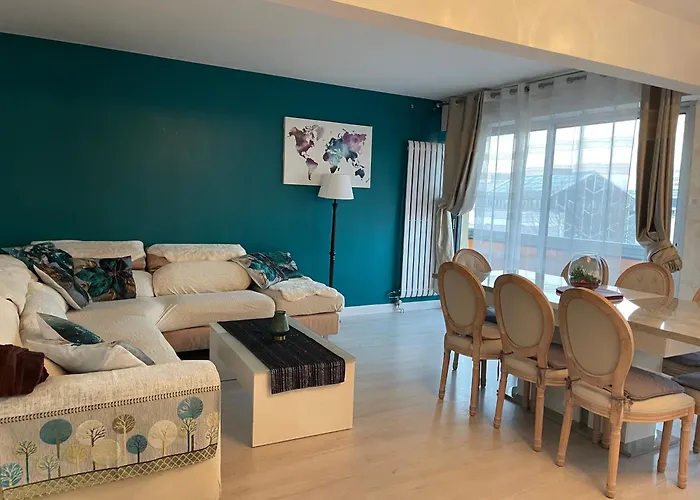 Bel Appartement Lumineux De 100M2 6 Places 3 Chambres Au 3E Etage Avec Ascenseur -A 5Mn A Pied Du Parc Des Expositions Congres De Dijon Et Eng Et 10Mn Du Centre Ville Place Parking Devant L\'Immeuble