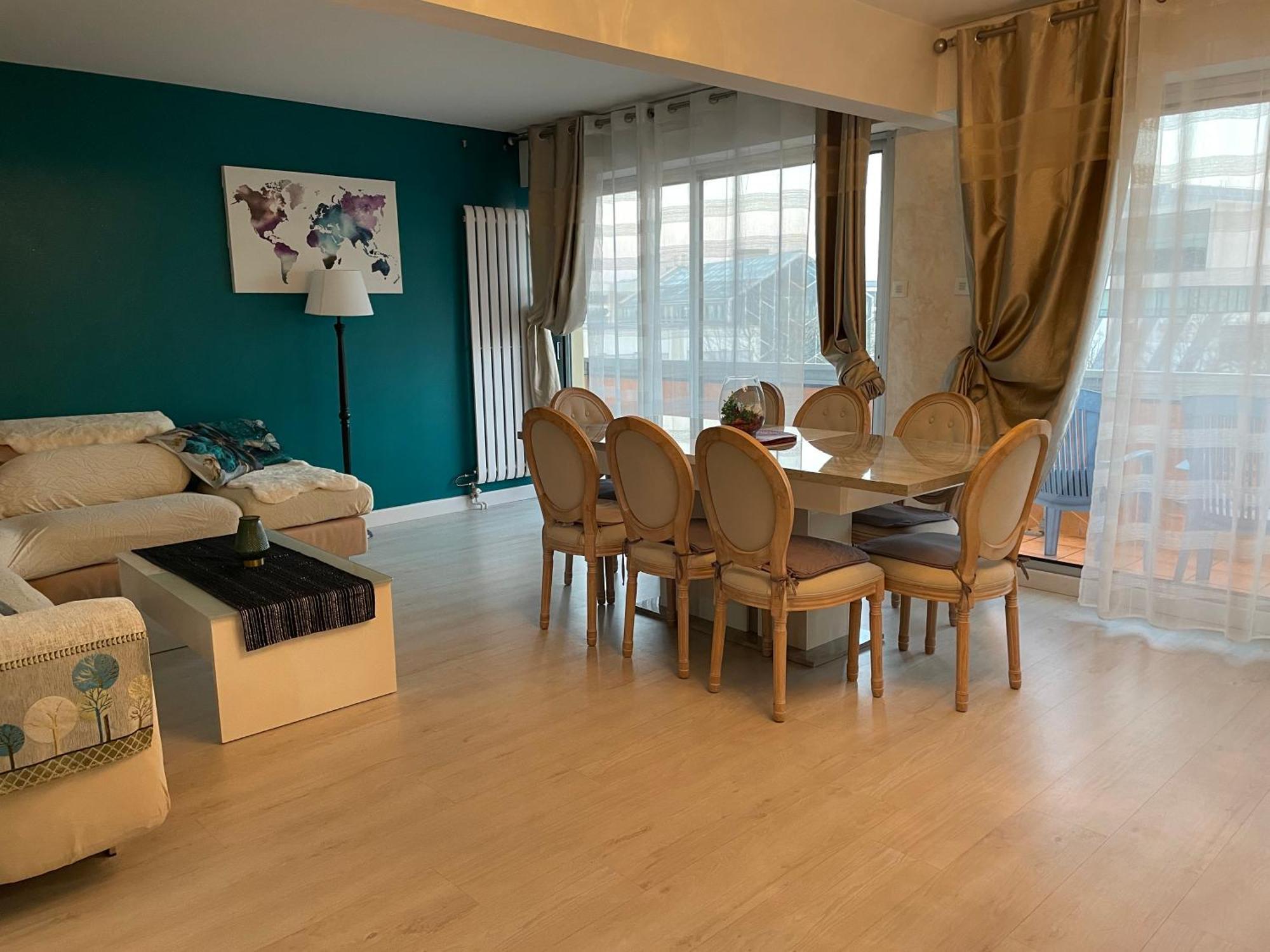 Lumineux: Confort Proche Parc Des Expositions Appartement
